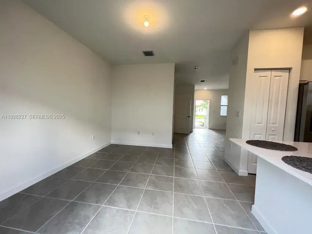 12612 NW 23rd Pl, Miami FL 33167 photo 5