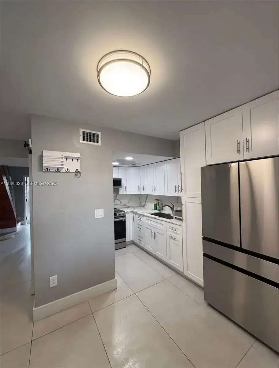 5255 W 26th Ct # 803, Hialeah FL 33016 photo 2