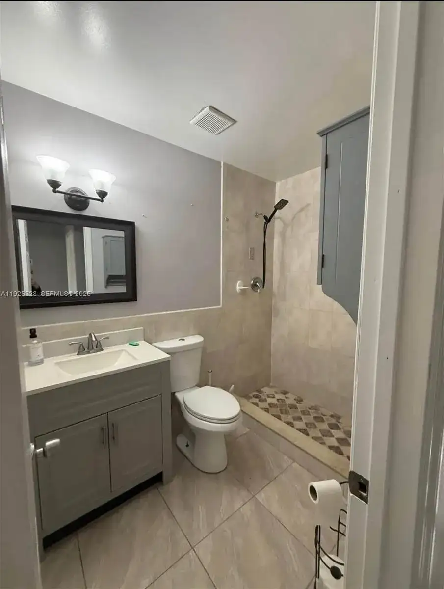5255 W 26th Ct # 803, Hialeah FL 33016 photo 4