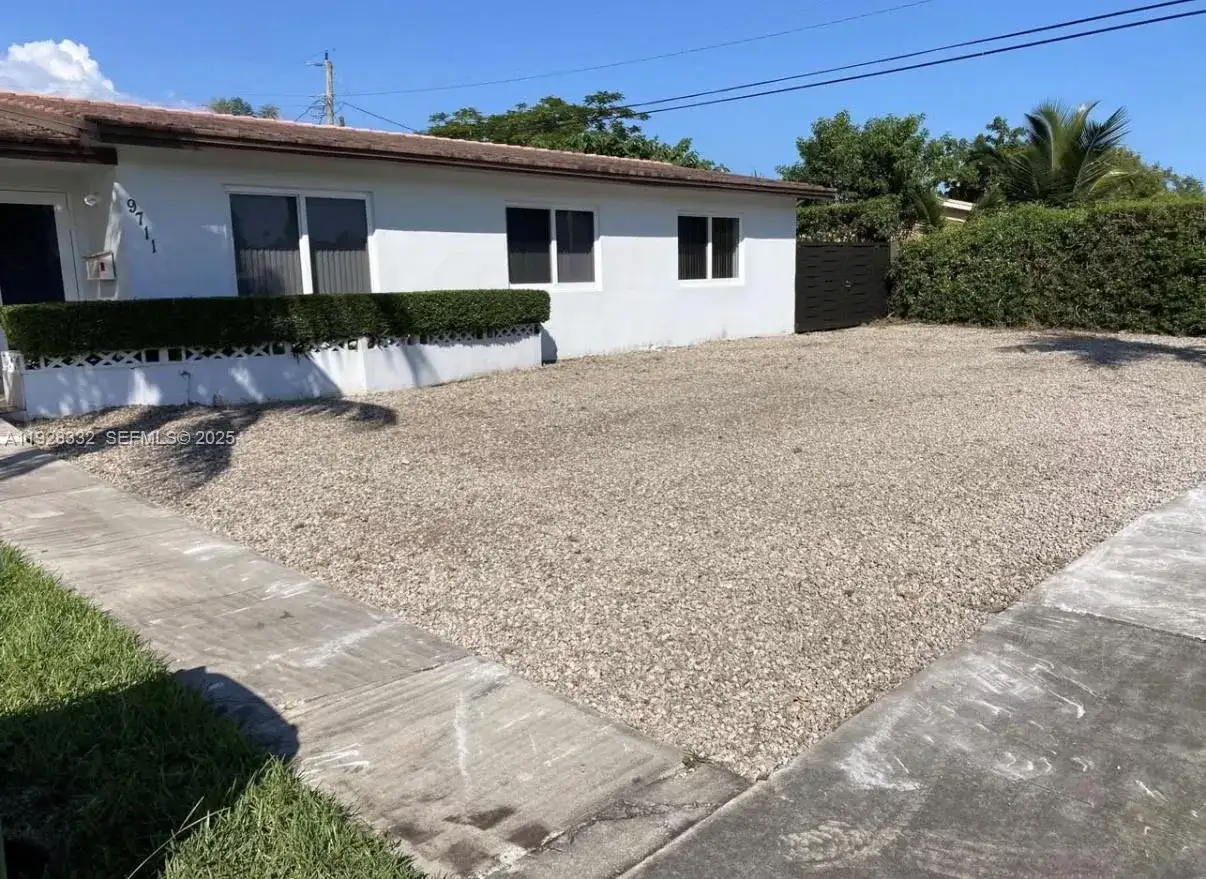 9711 SW 162nd St, Miami FL 33157 photo 2