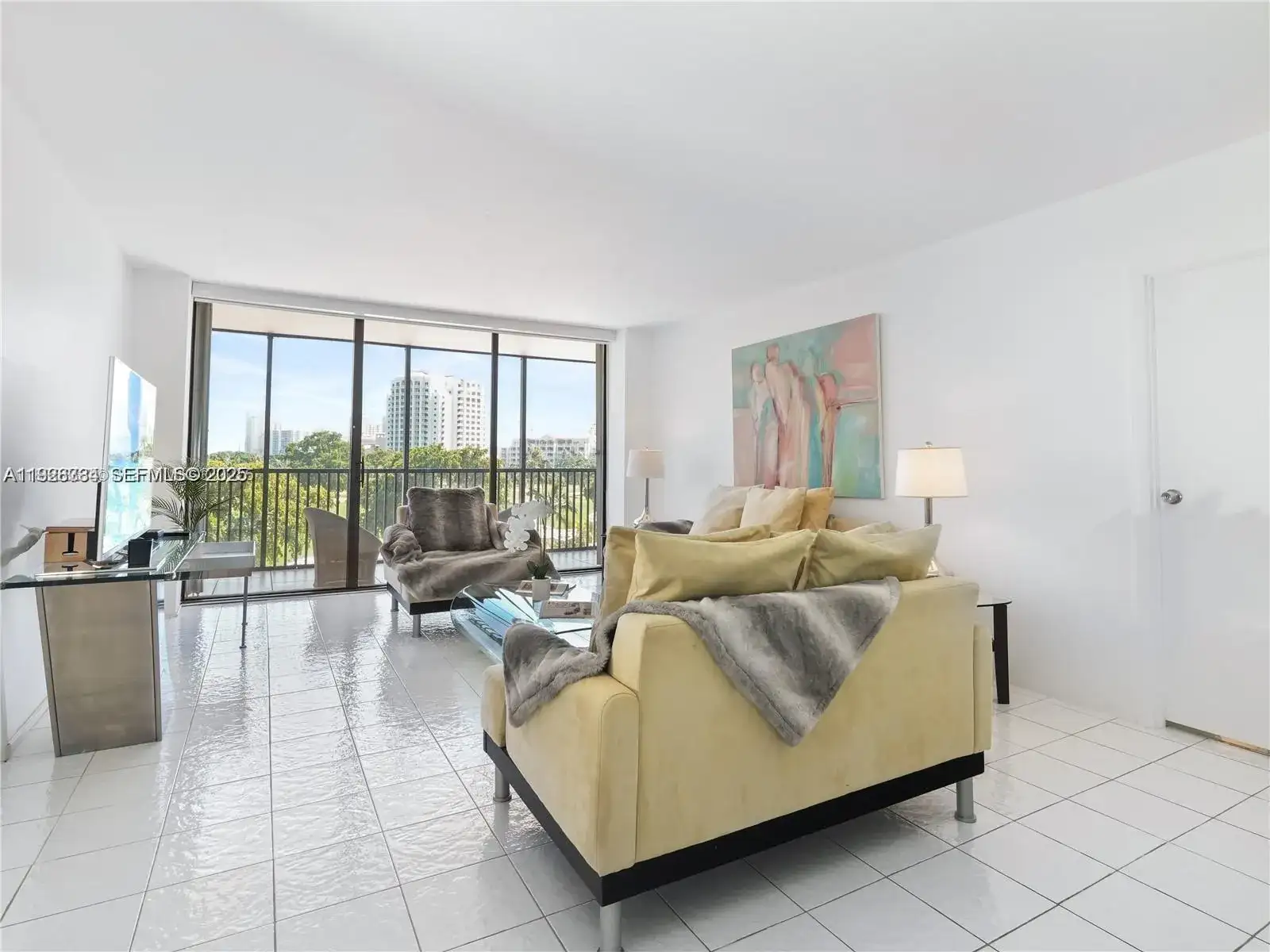 20379 W Country Club Dr # 536, Aventura FL 33180 photo 3