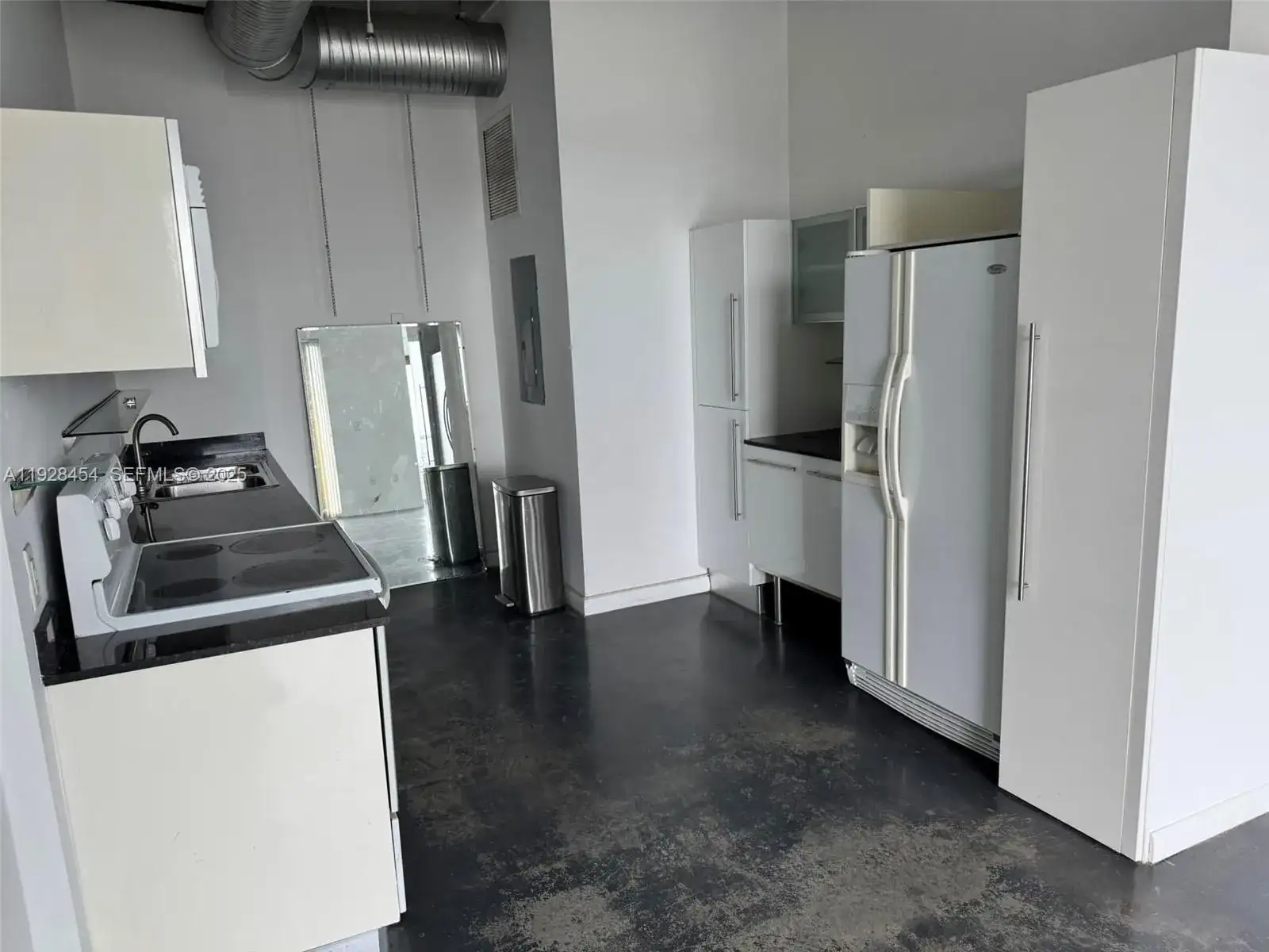 10 SW South River Dr # 812, Miami FL 33130 photo 4