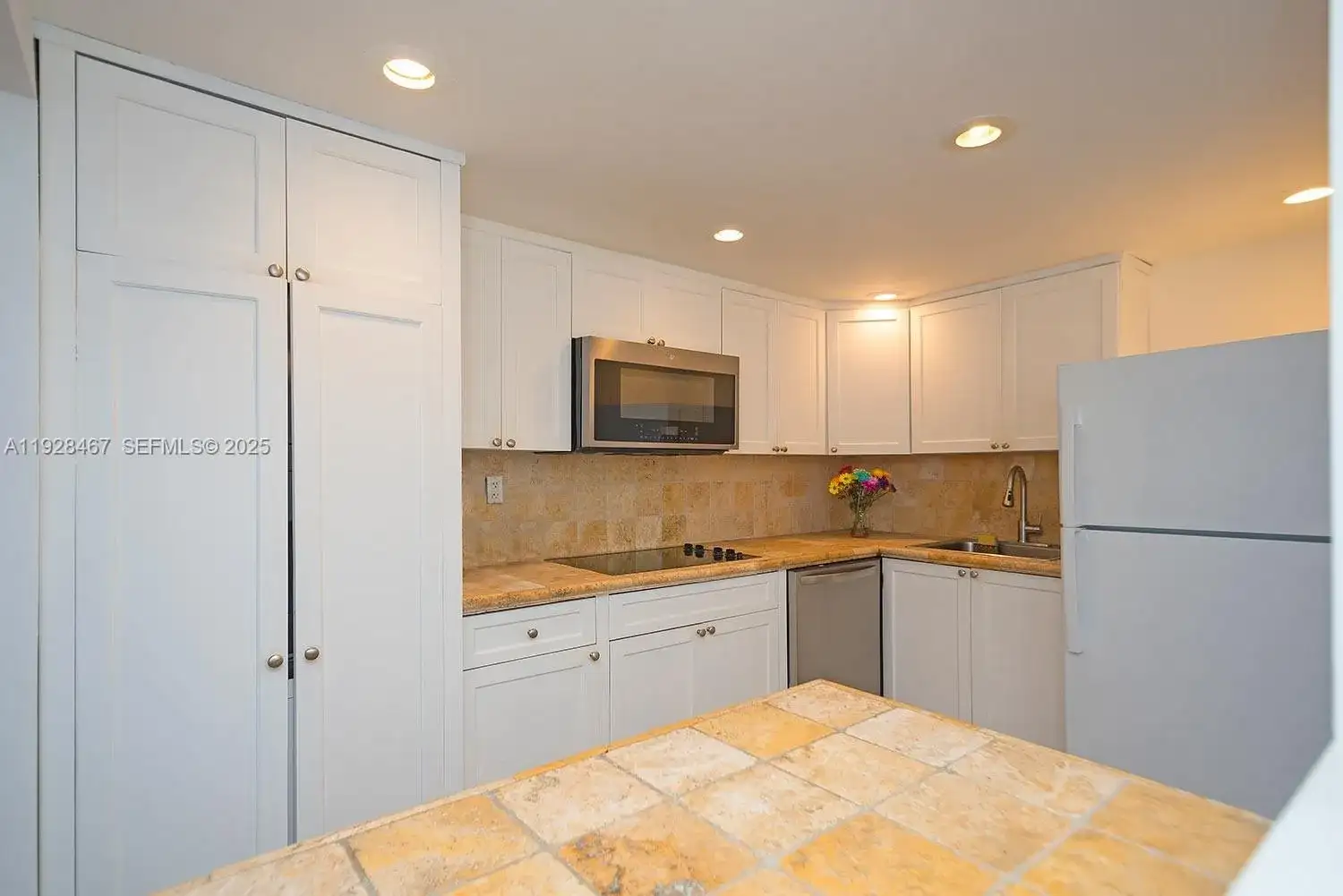 1901 Brickell Ave # B905, Miami FL 33129 photo 3