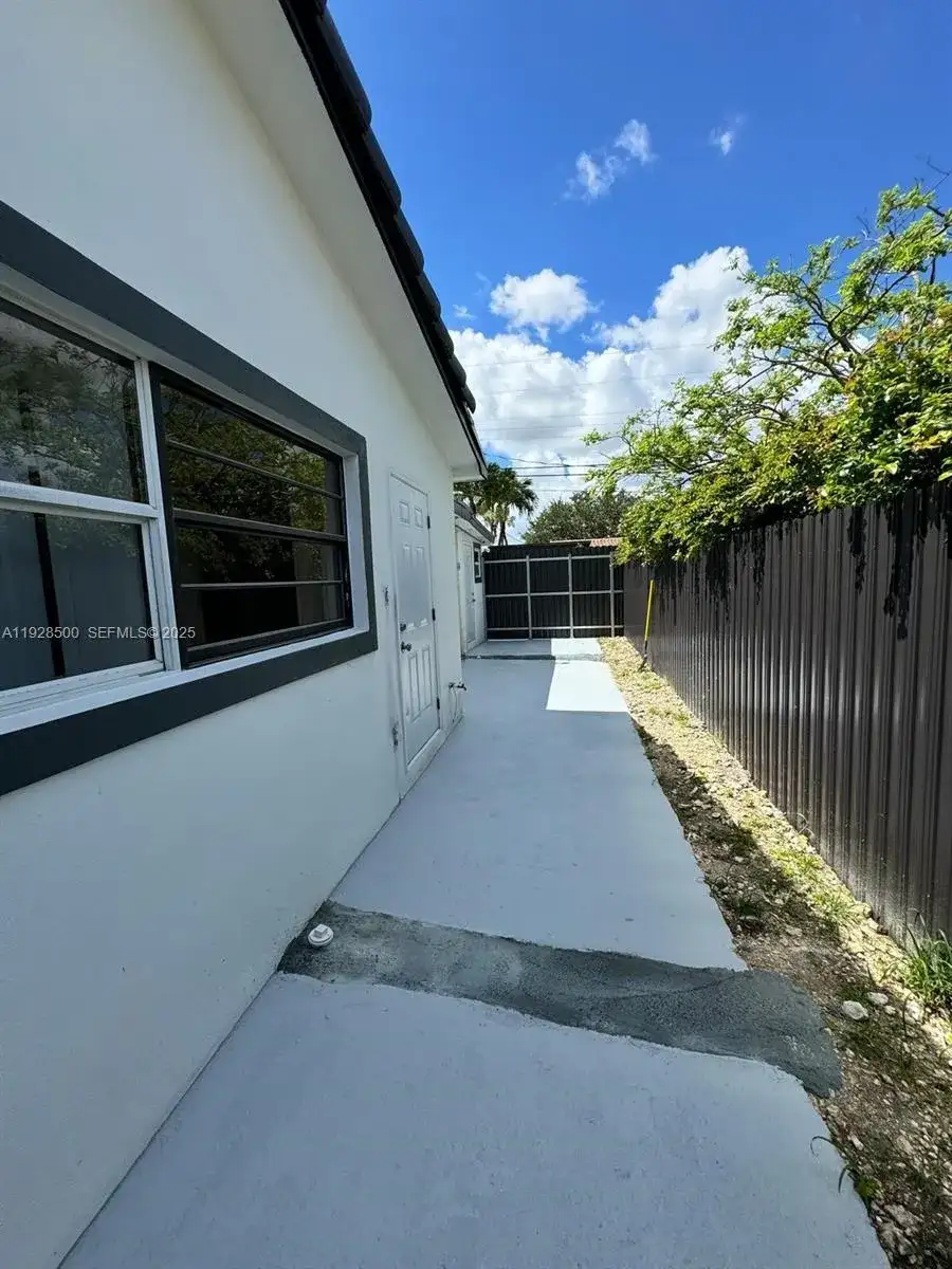 9830 SW 12th Ter # 2, Miami FL 33174 photo 3