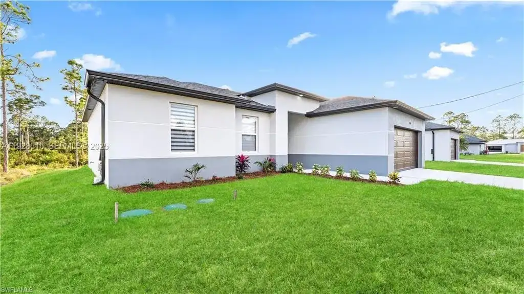 1110 GARIBALDI SST E, Lehigh Acres FL 33974 photo 3