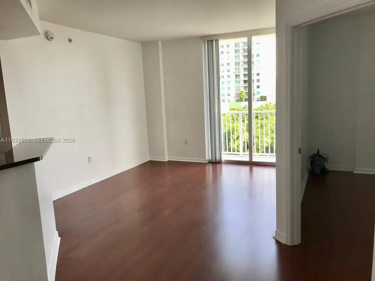 115 SW 11 ST # 802, Miami FL 33130 photo 3