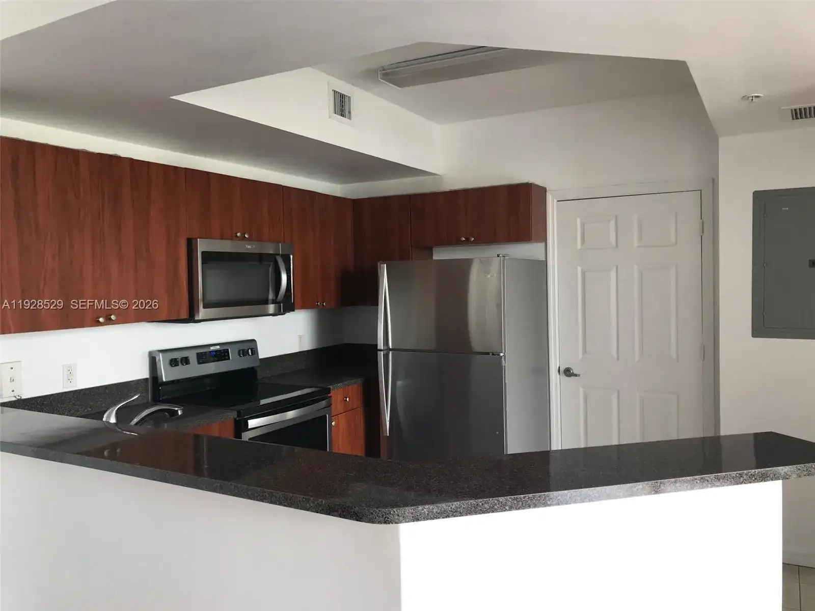 115 SW 11 ST # 802, Miami FL 33130 photo 5