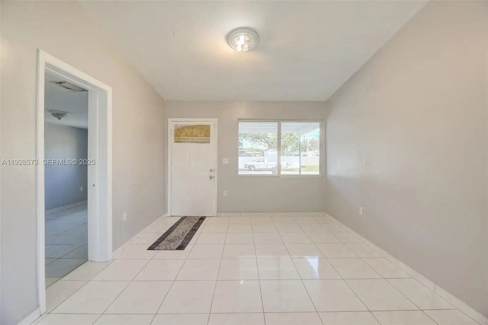 3510 SW 39th St, West Park FL 33023 photo 4