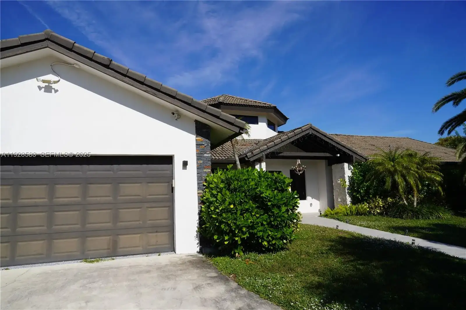 18901 SW 50th ST, Southwest Ranches FL 33332 photo 2