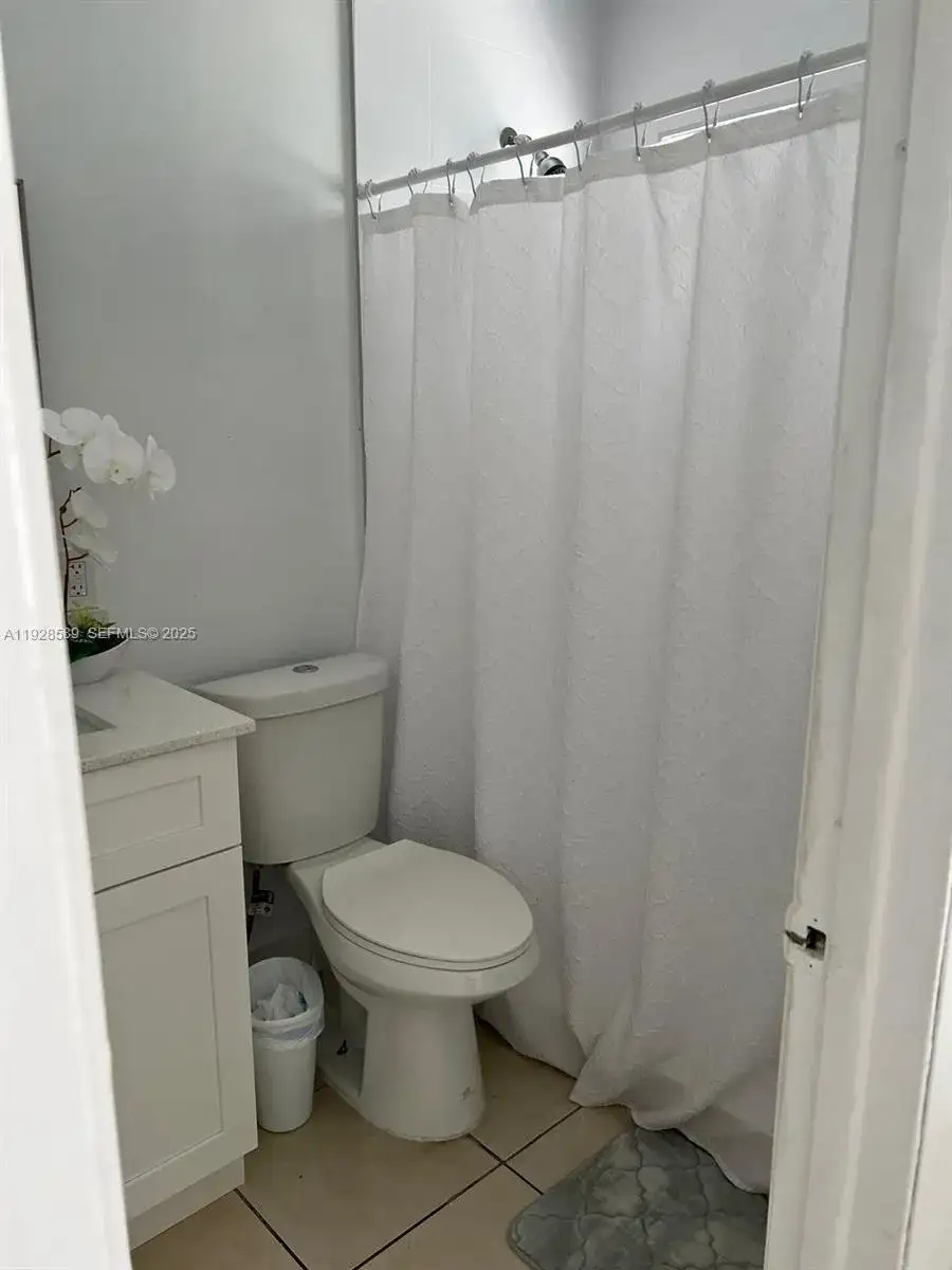 120 NW 10th Ave # 4, Miami FL 33128 photo 2
