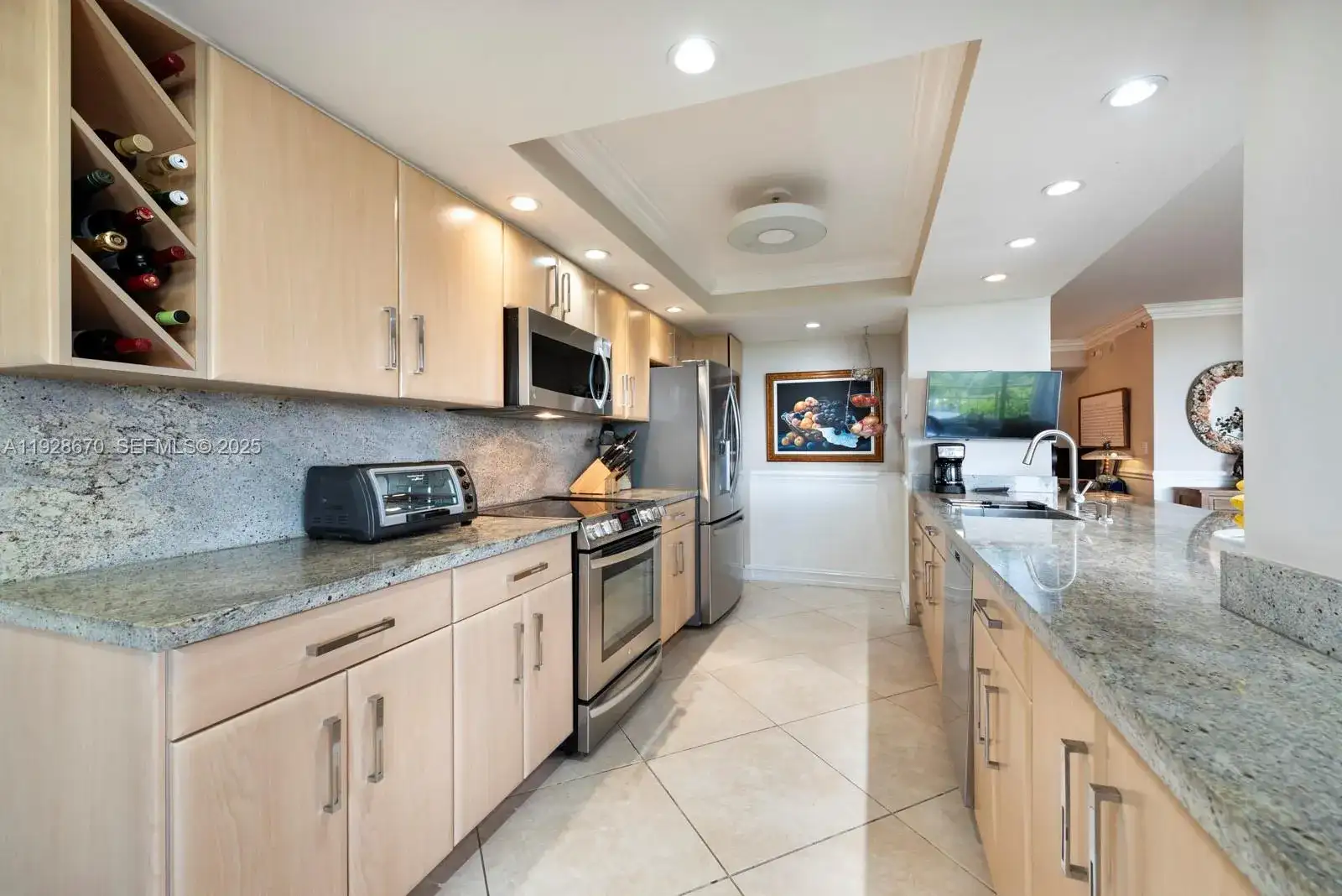 4000 Towerside Ter # 1005, Miami FL 33138 photo 3