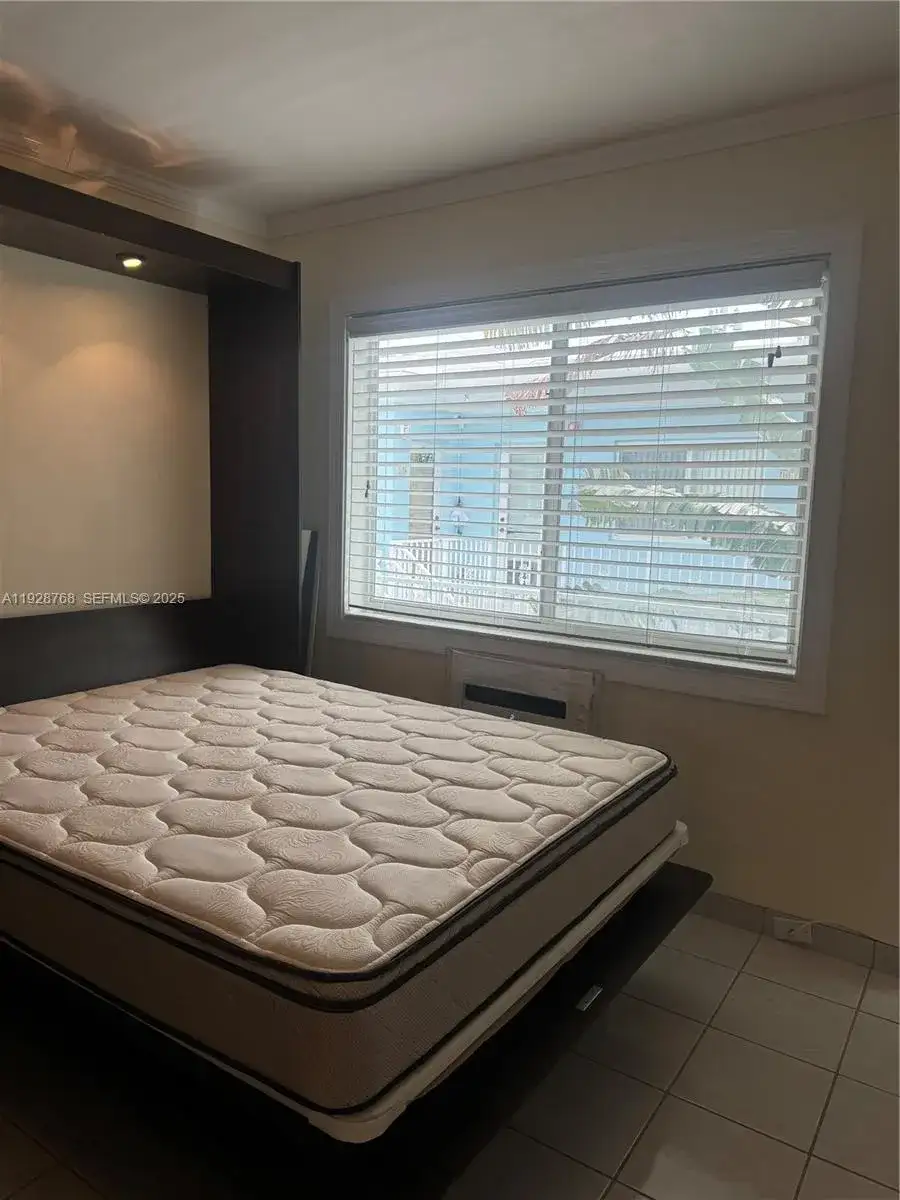 401 Collins Ave # 21, Miami Beach FL 33139 photo 3
