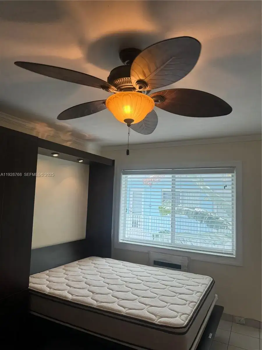 401 Collins Ave # 21, Miami Beach FL 33139 photo 5