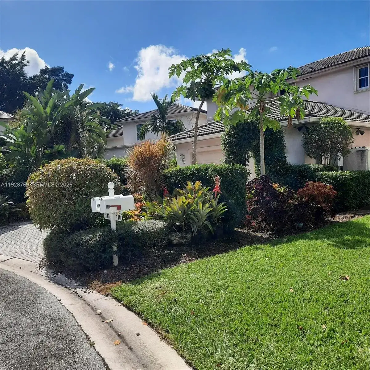 113 NW 73rd Ter, Plantation FL 33317 photo 4