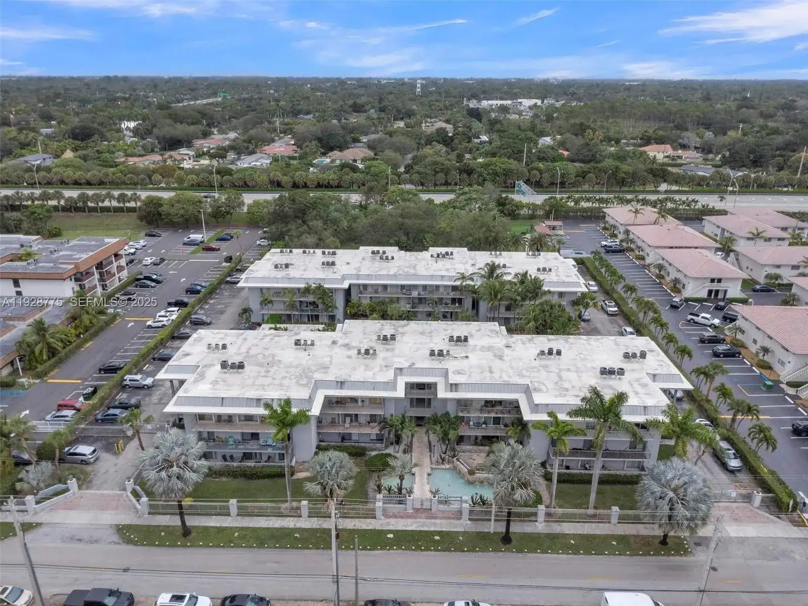 7401 SW 82nd St, Miami FL 33143 photo 4