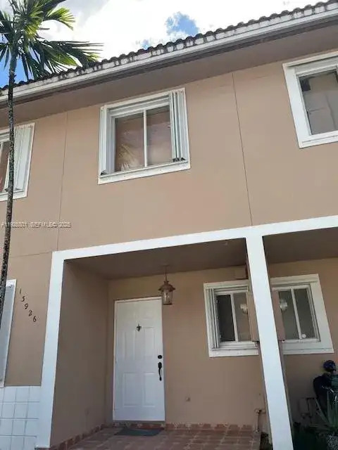 13926 SW 175th Ter, Miami FL 33177 photo 2
