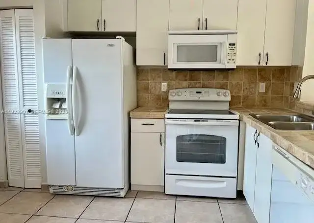 13926 SW 175th Ter, Miami FL 33177 photo 4