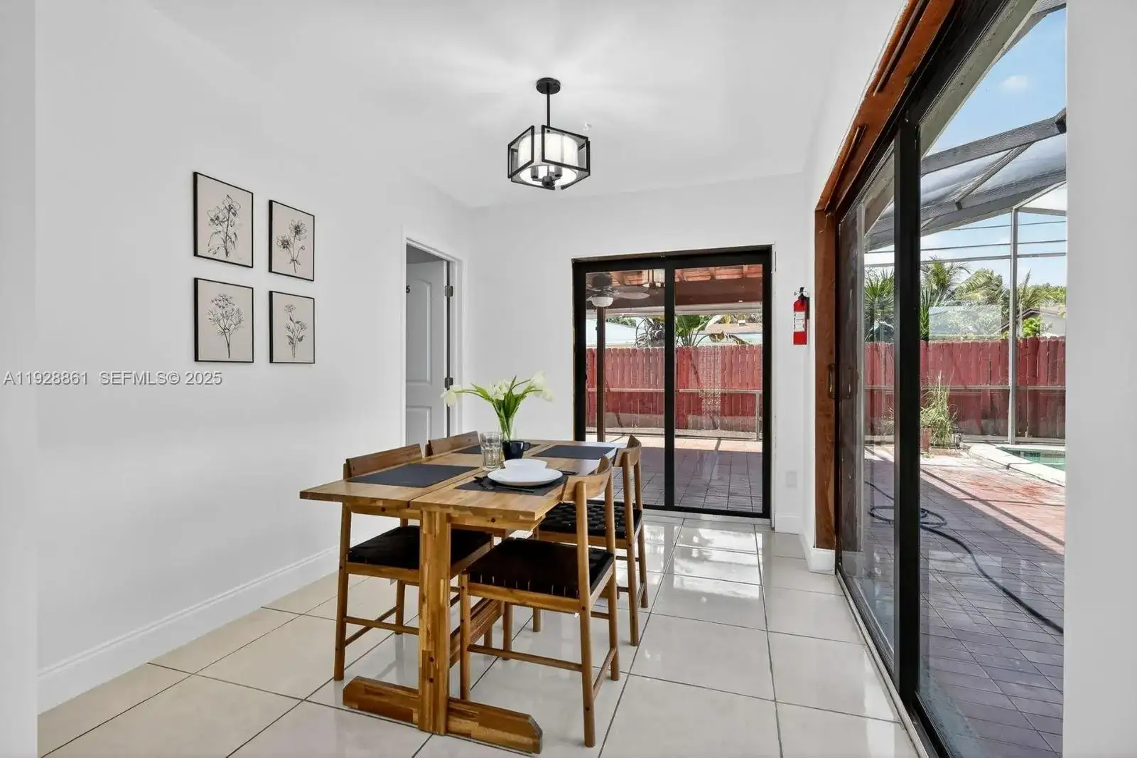 245 NE 175th St, North Miami Beach FL 33162 photo 2