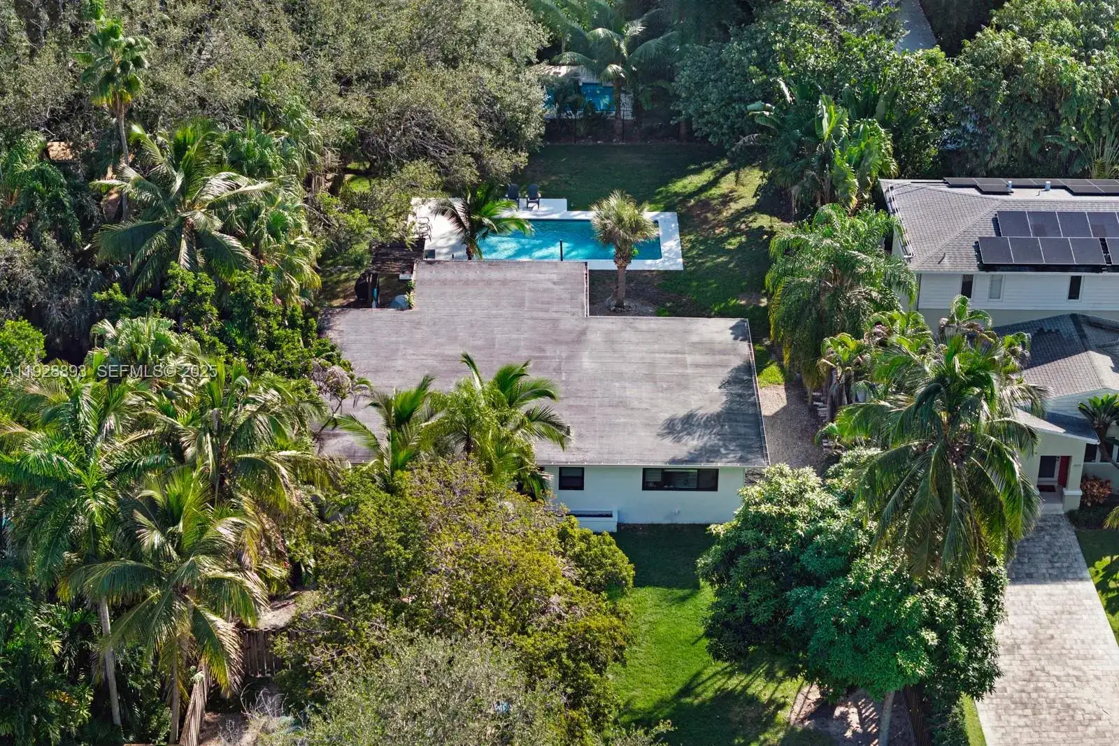 4191 Braganza Ave, Coconut Grove FL 33133 photo 3
