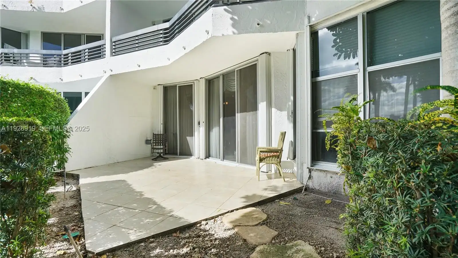 3600 Mystic Pointe Dr # 115, Aventura FL 33180 photo 5