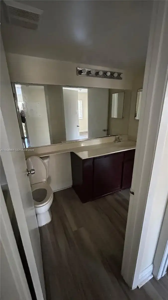 5686 Rock Island Rd # 107, Tamarac FL 33319 photo 4