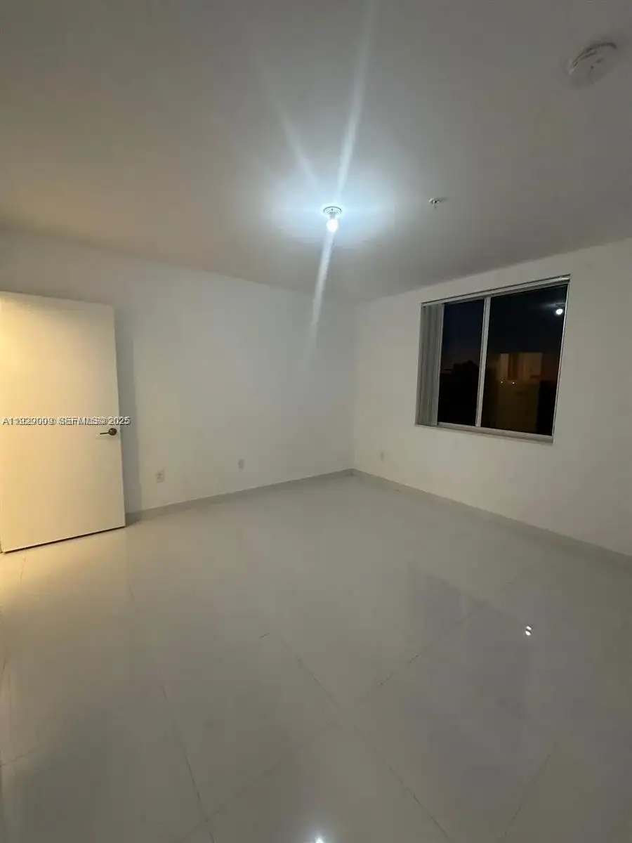 2651 NE 212th Ter # 400, Miami FL 33180 photo 4