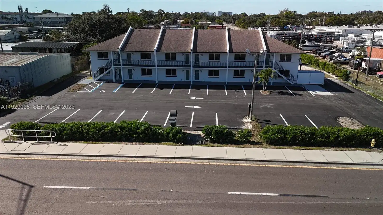 2700 EVANS AVE # 5, Fort Myers FL 33901 photo 2