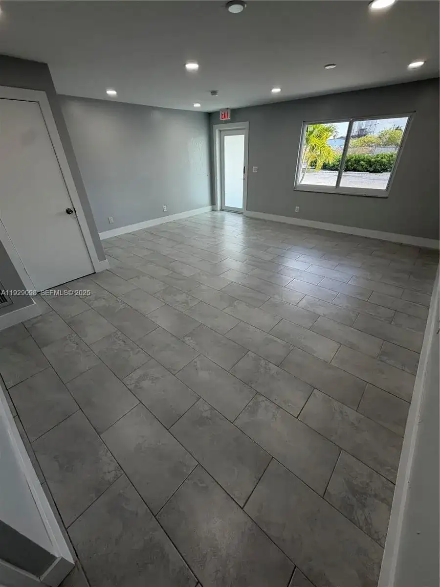 2700 EVANS AVE # 5, Fort Myers FL 33901 photo 5