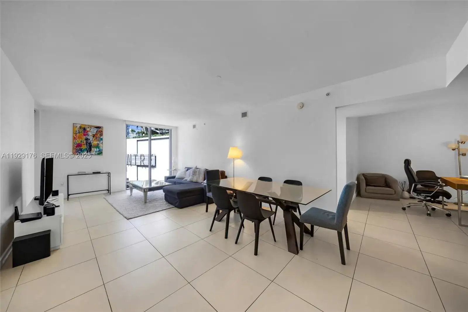 31 SE 6th St # 907, Miami FL 33131 photo 3