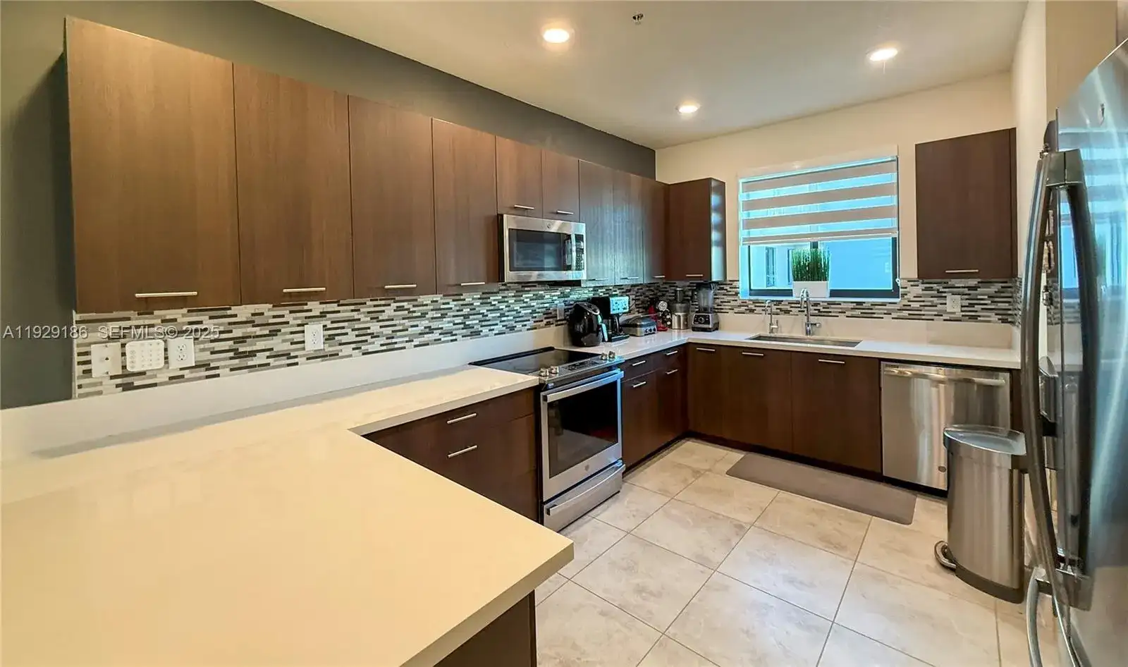 4654 NW 84th Ave, Doral FL 33166 photo 3