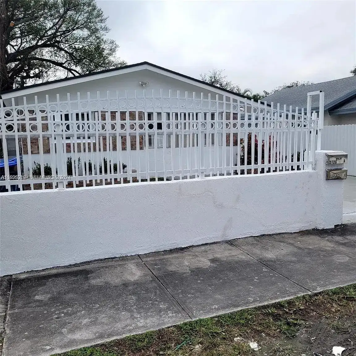 2126 NW 47th Ter, Miami FL 33142 photo 2