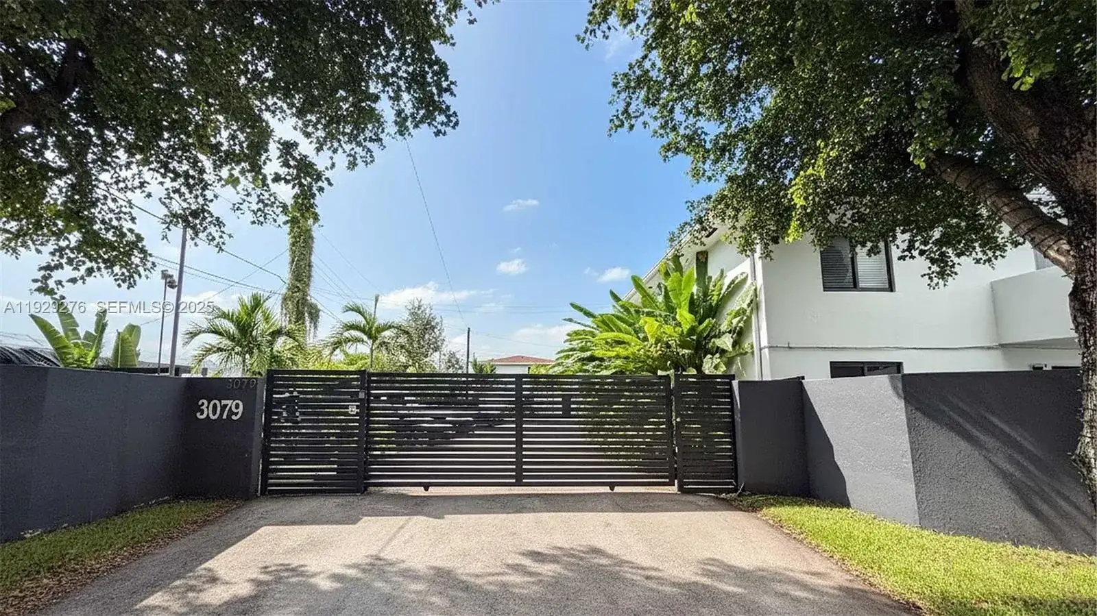 3079 NW 11th St # 3065, Miami FL 33125 photo 4