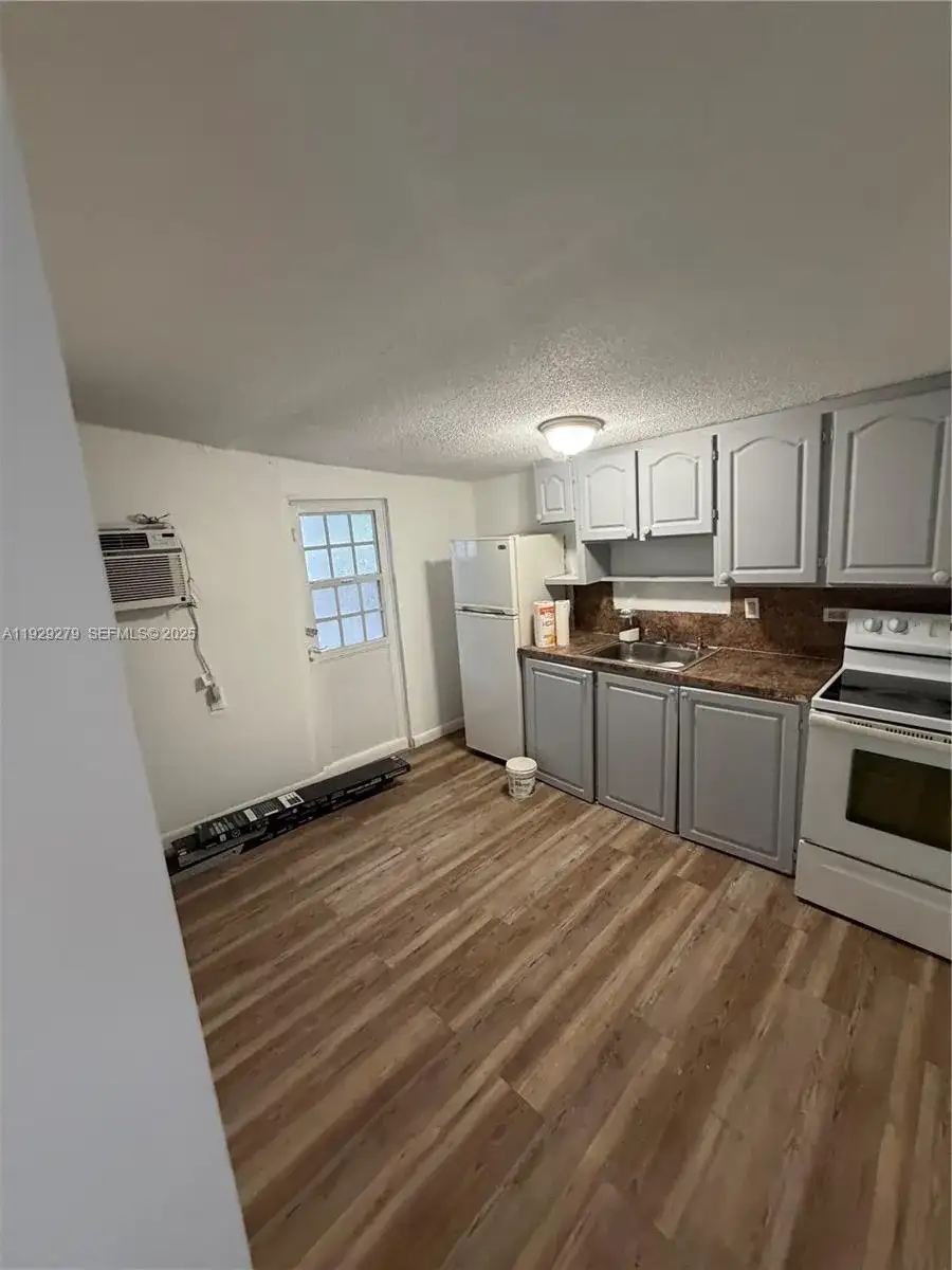 2980 NW 79th St # A, Miami FL 33147 photo 2
