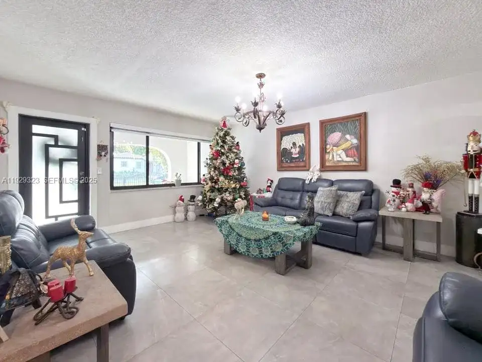 2241 SW 26th St, Miami FL 33133 photo 5