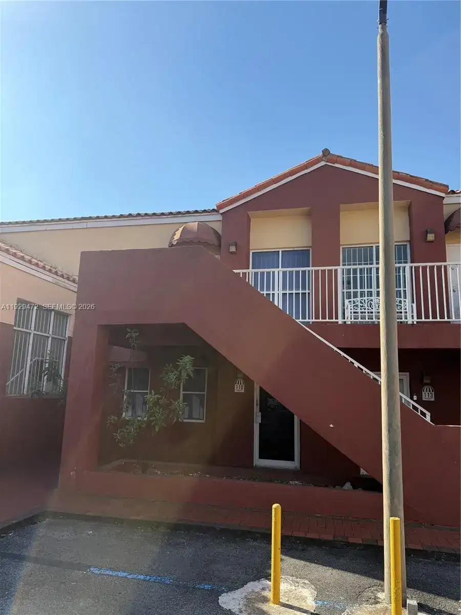 7400 NW 7th St Unit 2, Miami FL 33126 photo 3