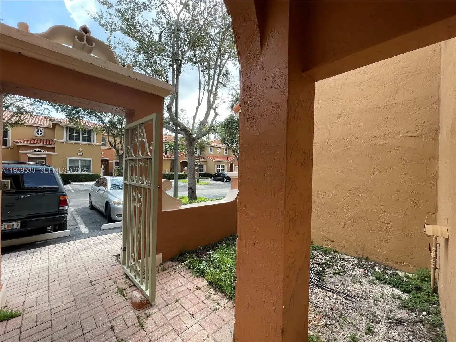 8507 NW 140th Ter # 801, Miami Lakes FL 33016 photo 3