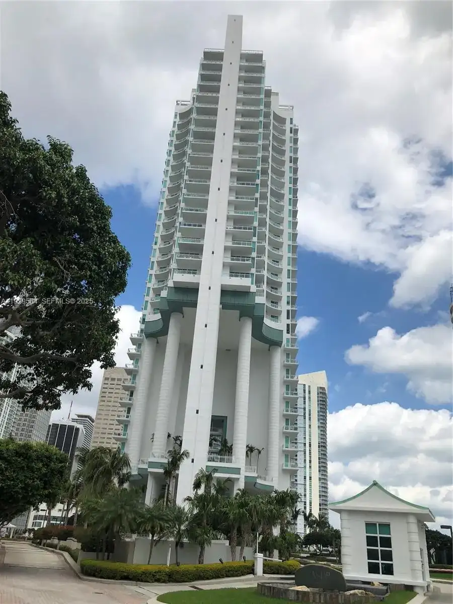 900 Brickell Key Blvd # 1602, Miami FL 33131 photo 3