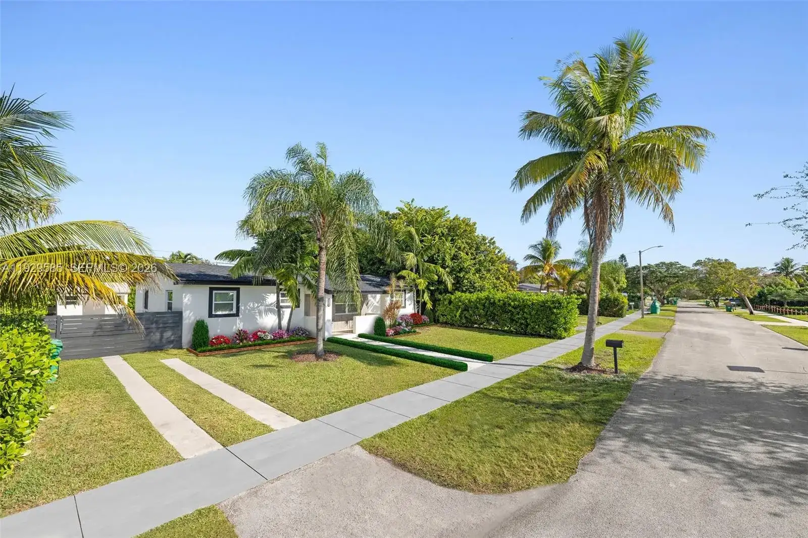 10111 Jamaica Dr, Cutler Bay FL 33189 photo 3