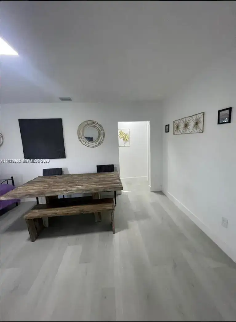 3085 NW 51st St, Miami FL 33142 photo 4