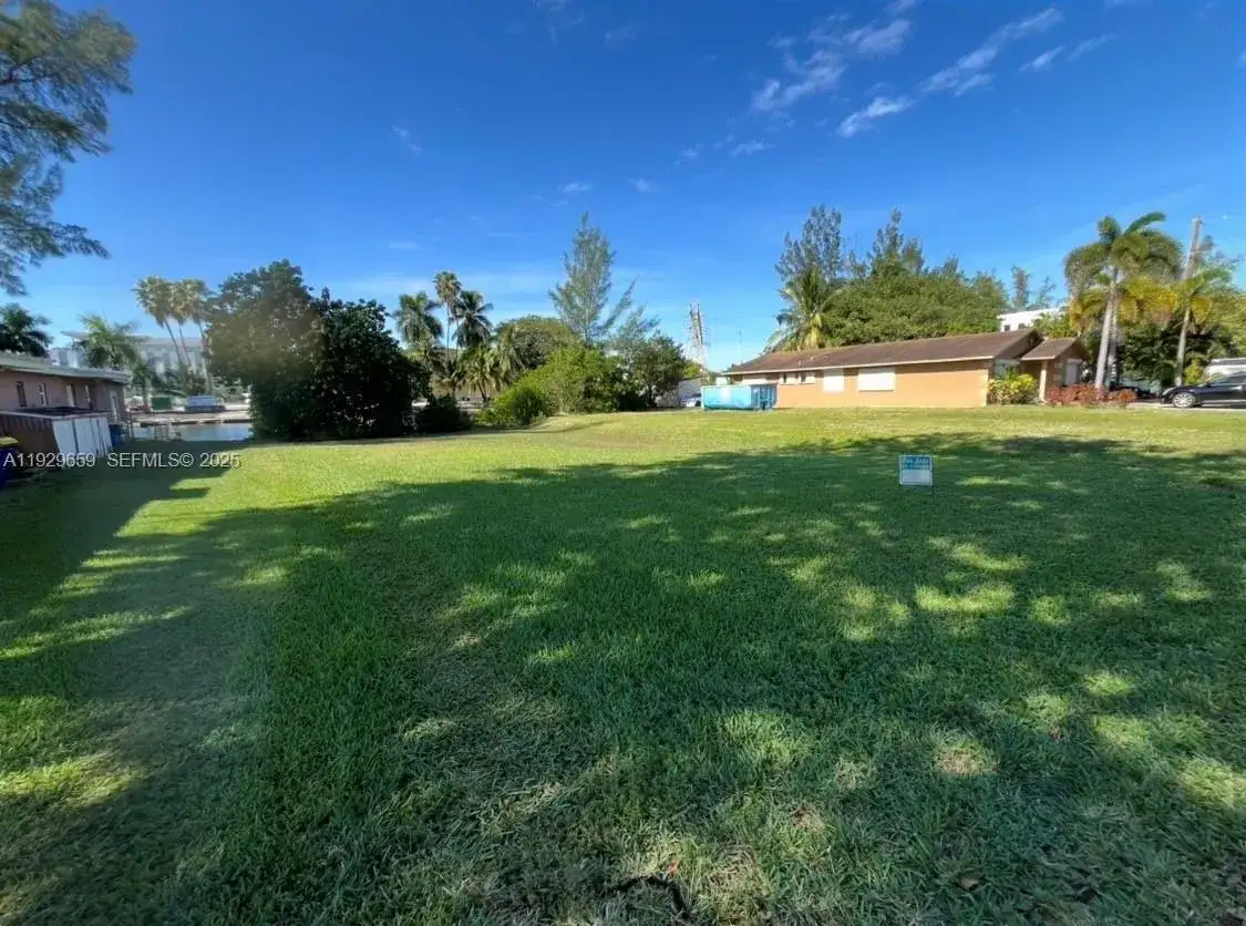 157 NW 14th Way, Dania Beach FL 33004 photo 5