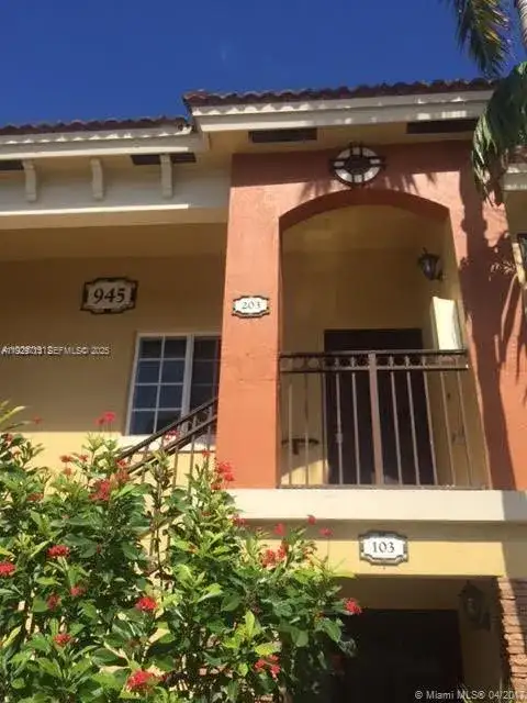 945 NE 33rd Ter # 203, Homestead FL 33033 photo 2