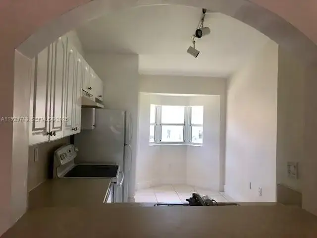 945 NE 33rd Ter # 203, Homestead FL 33033 photo 5