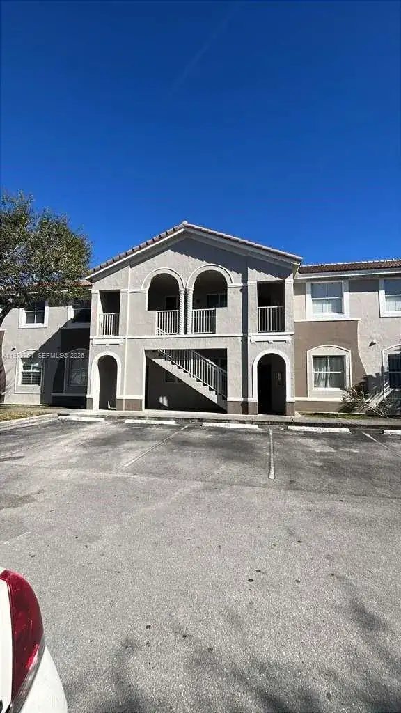 2811 SE 17th Ave # 210, Homestead FL 33035 photo 2