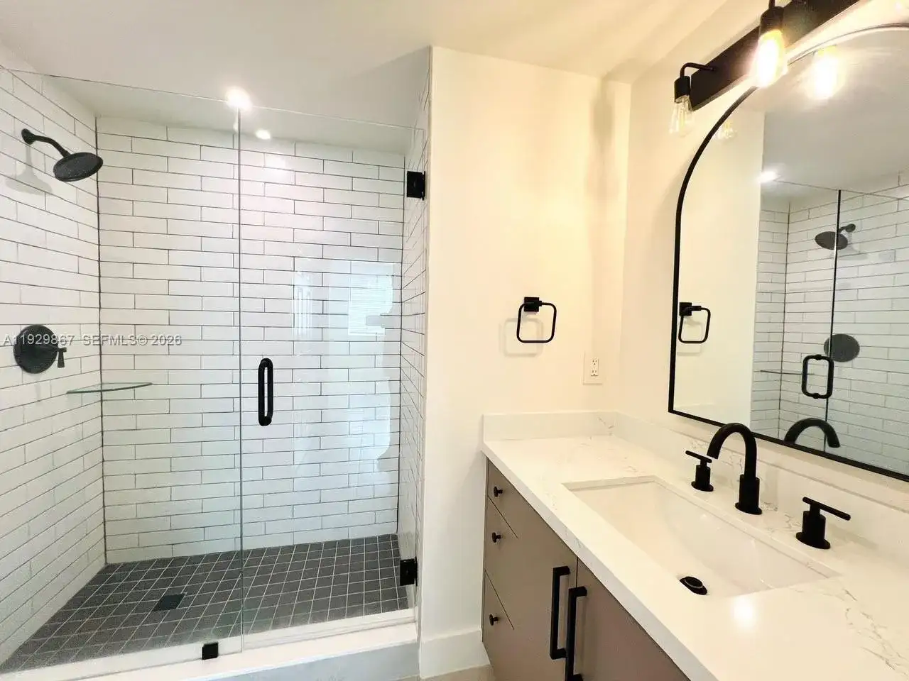 8000 N Nob Hill Rd # 204, Tamarac FL 33321 photo 4