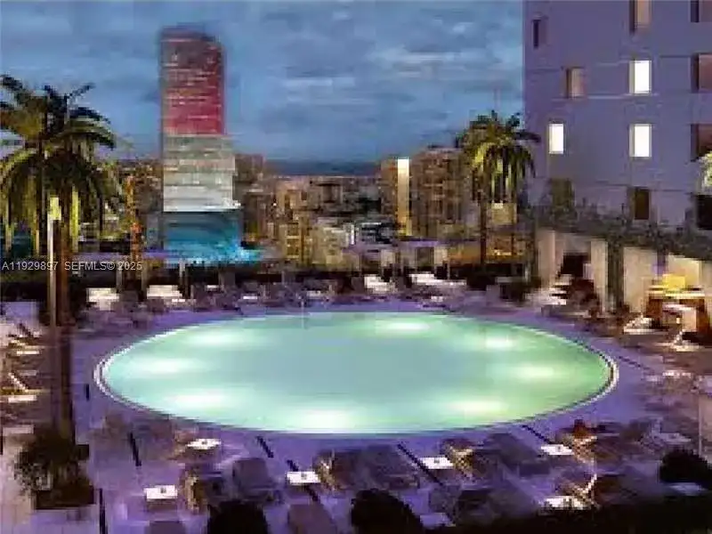500 Brickell Ave # 2303, Miami FL 33131 photo 4