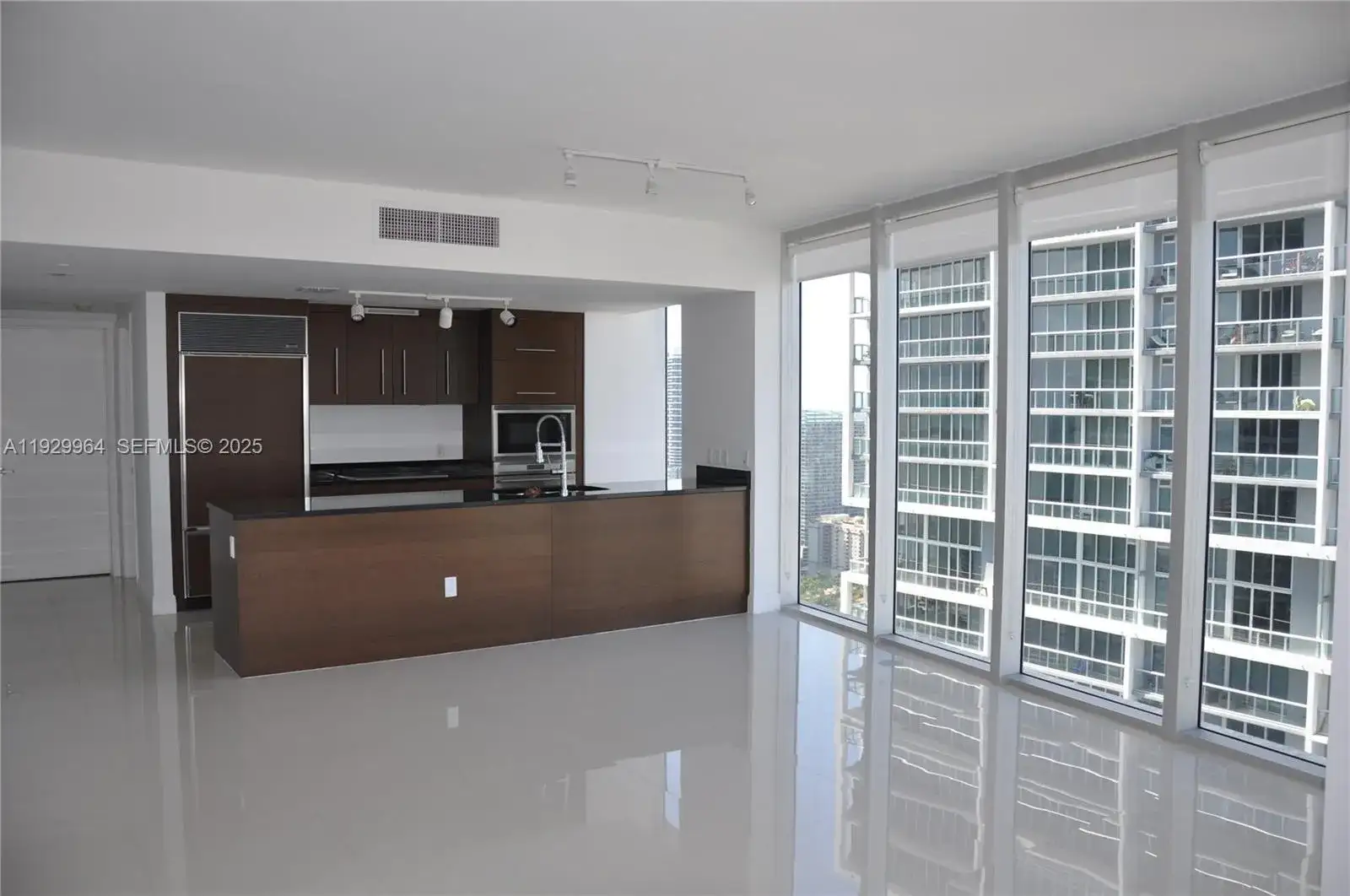 475 Brickell Ave # 4215, Miami FL 33131 photo 3
