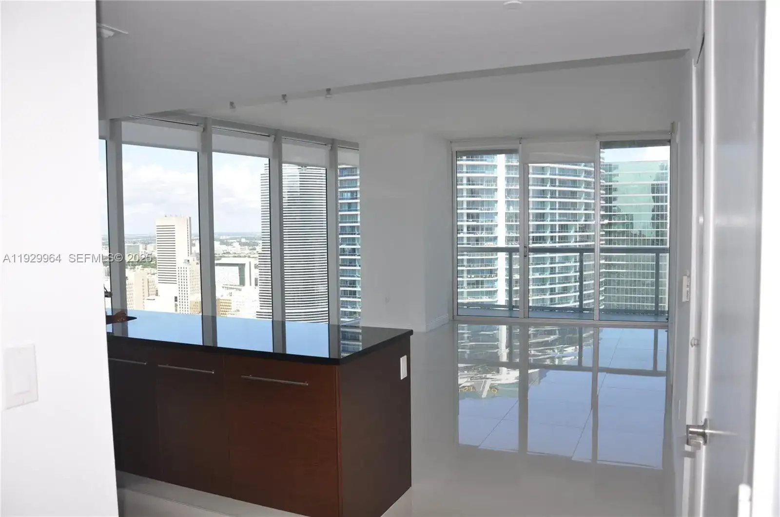 475 Brickell Ave # 4215, Miami FL 33131 photo 4