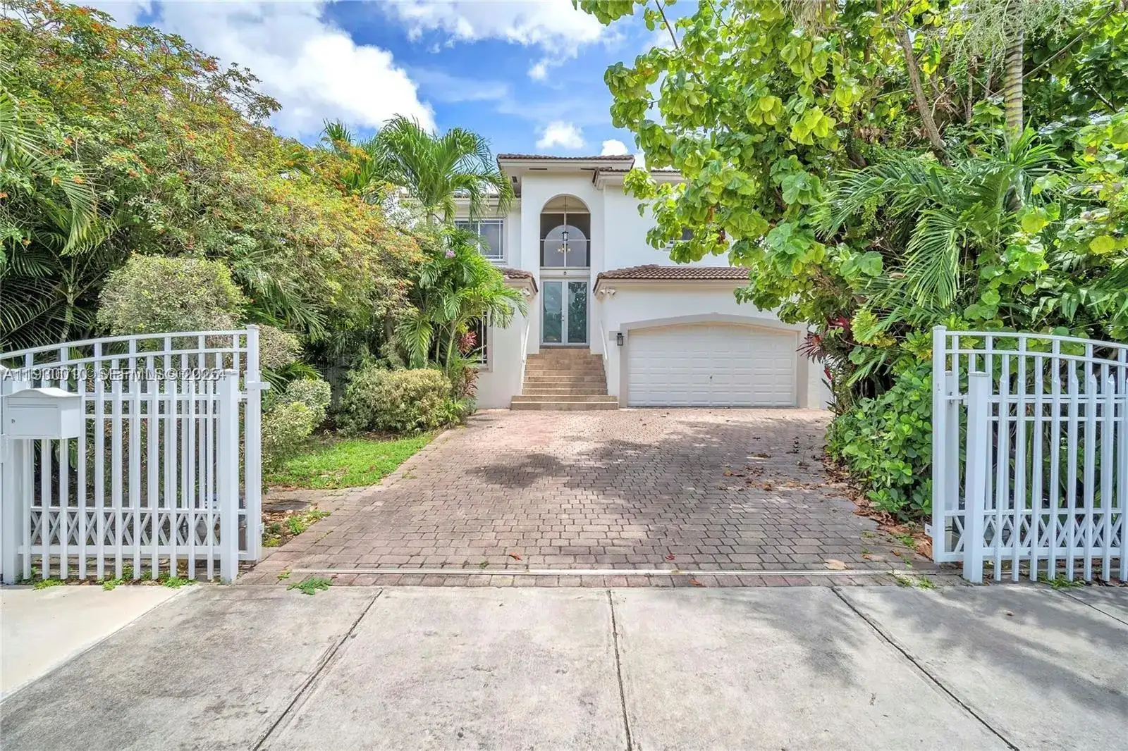 2913 SW 13th St, Miami FL 33145 photo 2