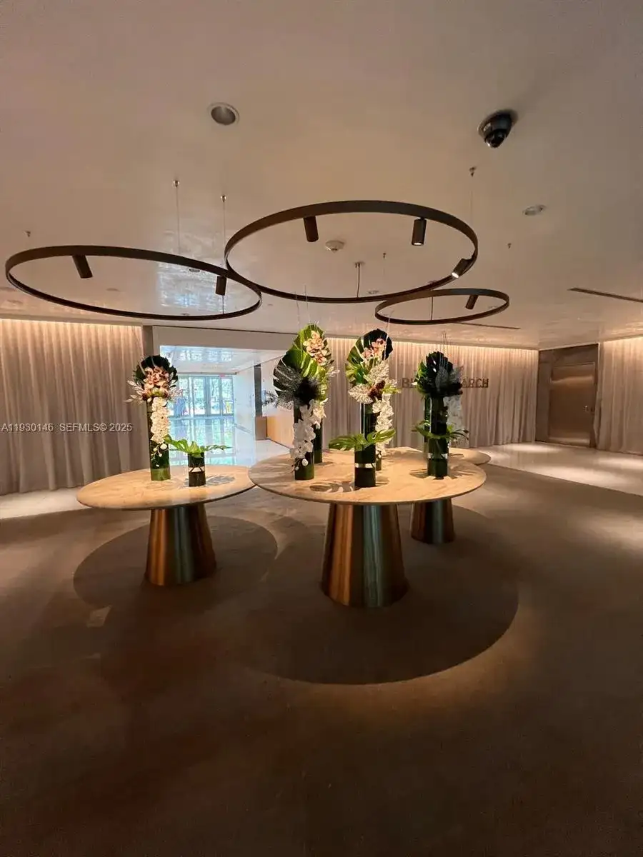 1395 Brickell Ave # 2712, Miami FL 33131 photo 4