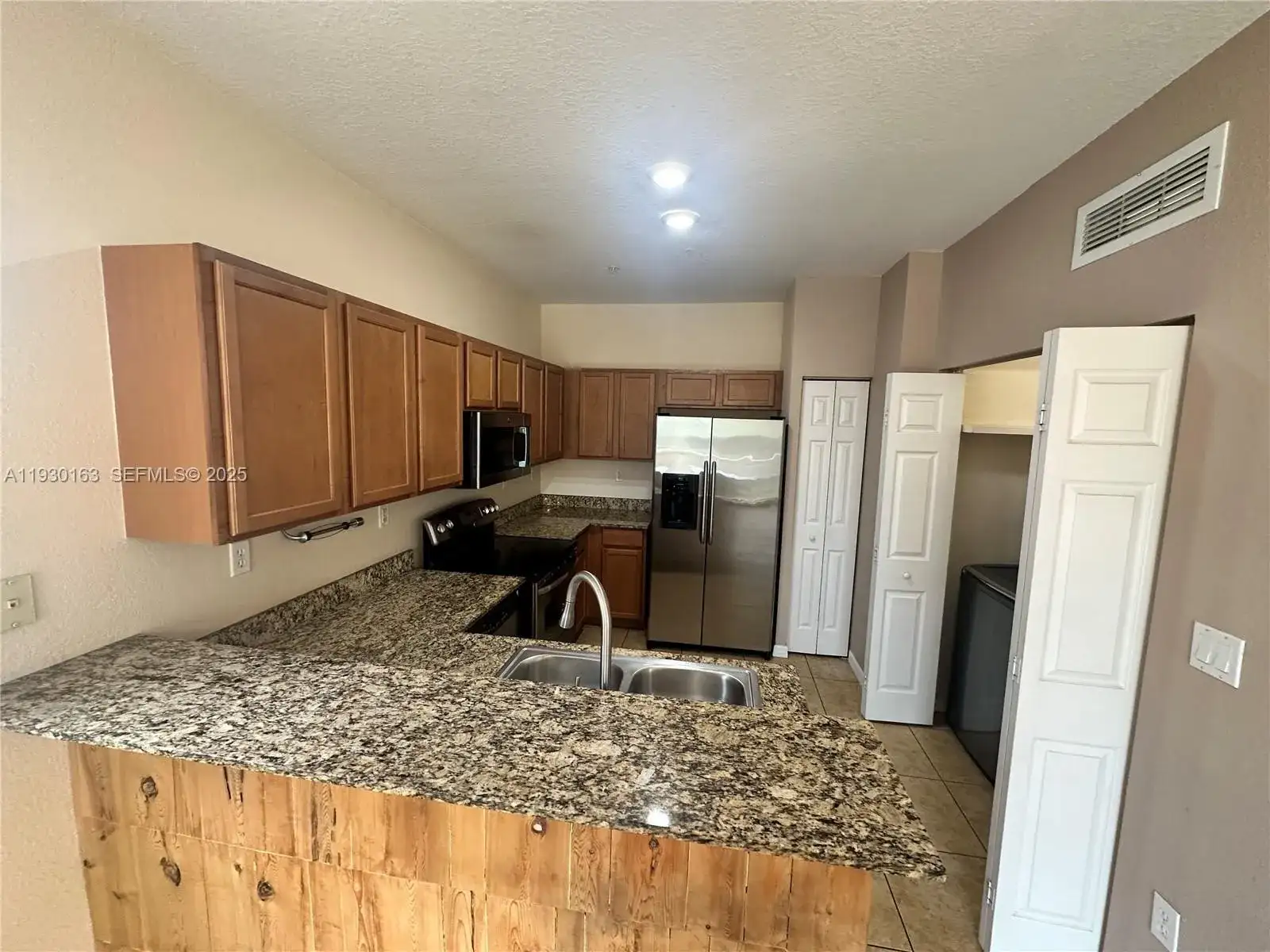 10800 NW 88th Ter # 218, Doral FL 33178 photo 4